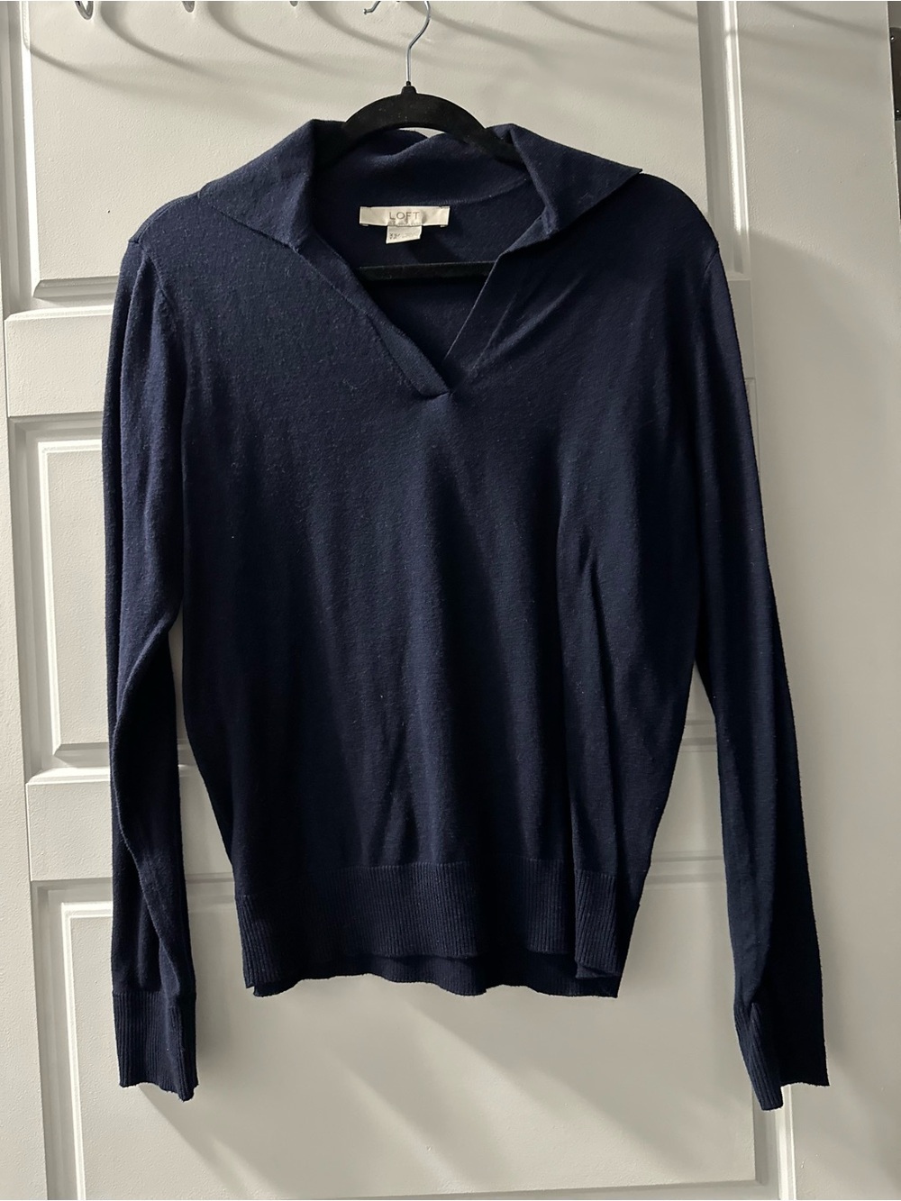 LOFT Navy V-Neck Collar Lightweight Sweater Size XS